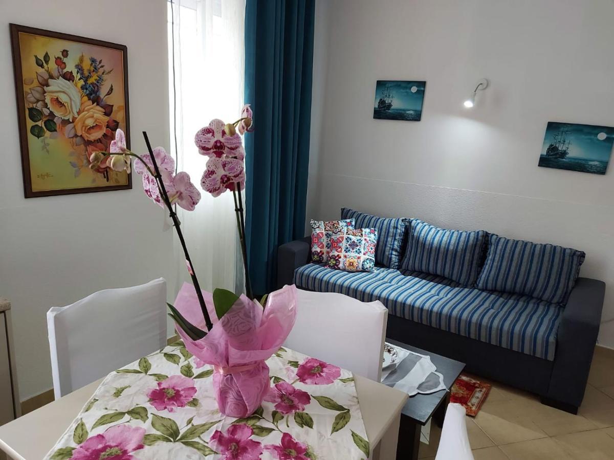 SarandëVila Stupendeアパートメント エクステリア 写真